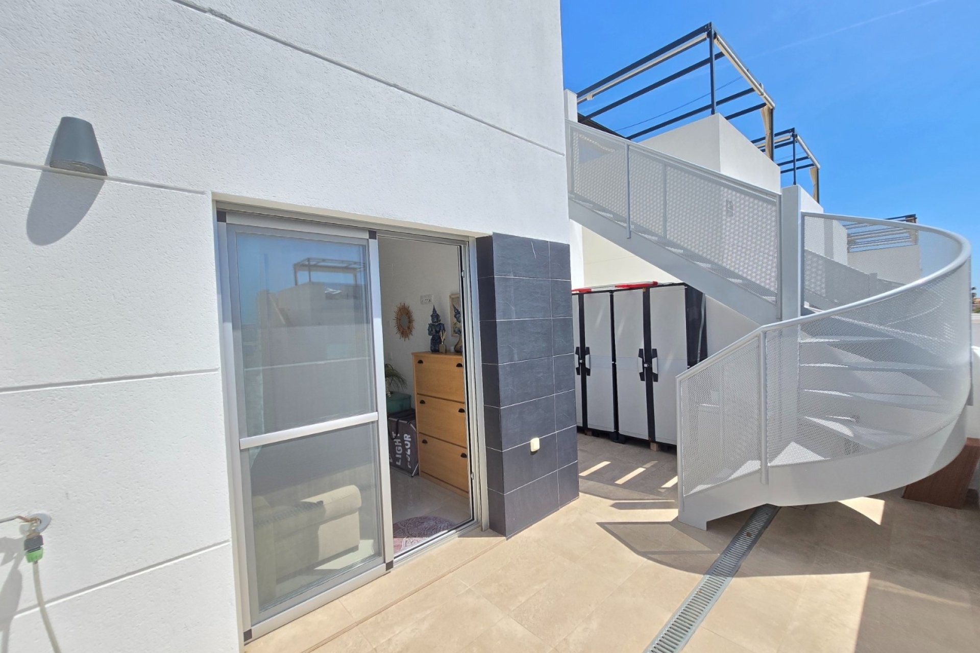 Reventa - Townhouse * -
Ciudad Quesada * - Doña Pepa *