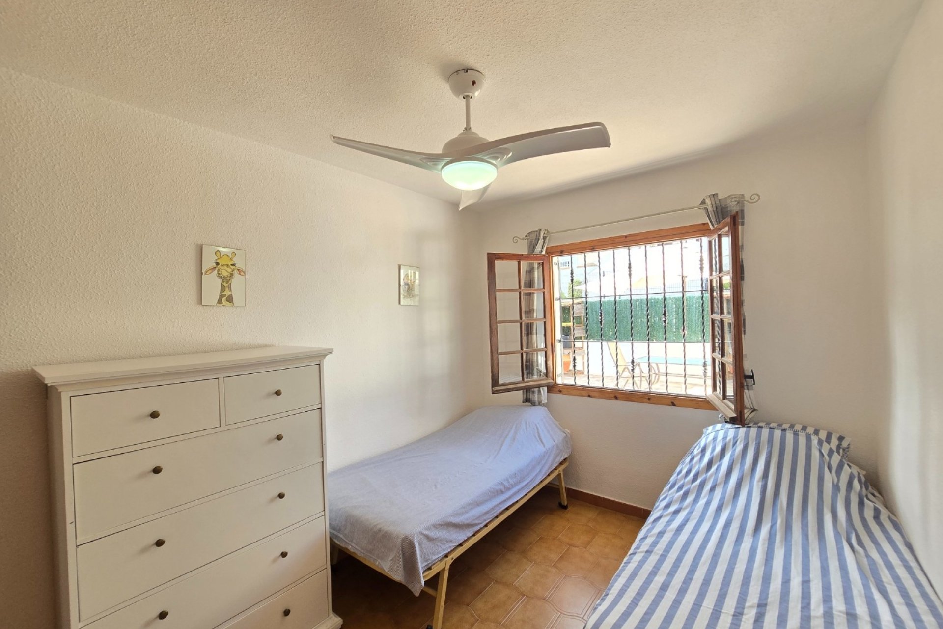 Reventa - Townhouse * -
Villamartin * - Los Dolses *