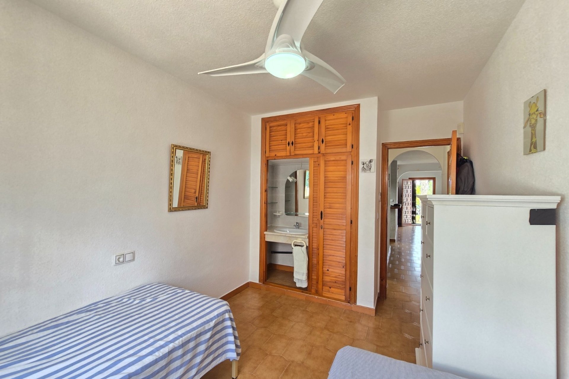 Reventa - Townhouse * -
Villamartin * - Los Dolses *