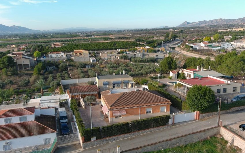 Reventa - Villa -
Albatera - Inland