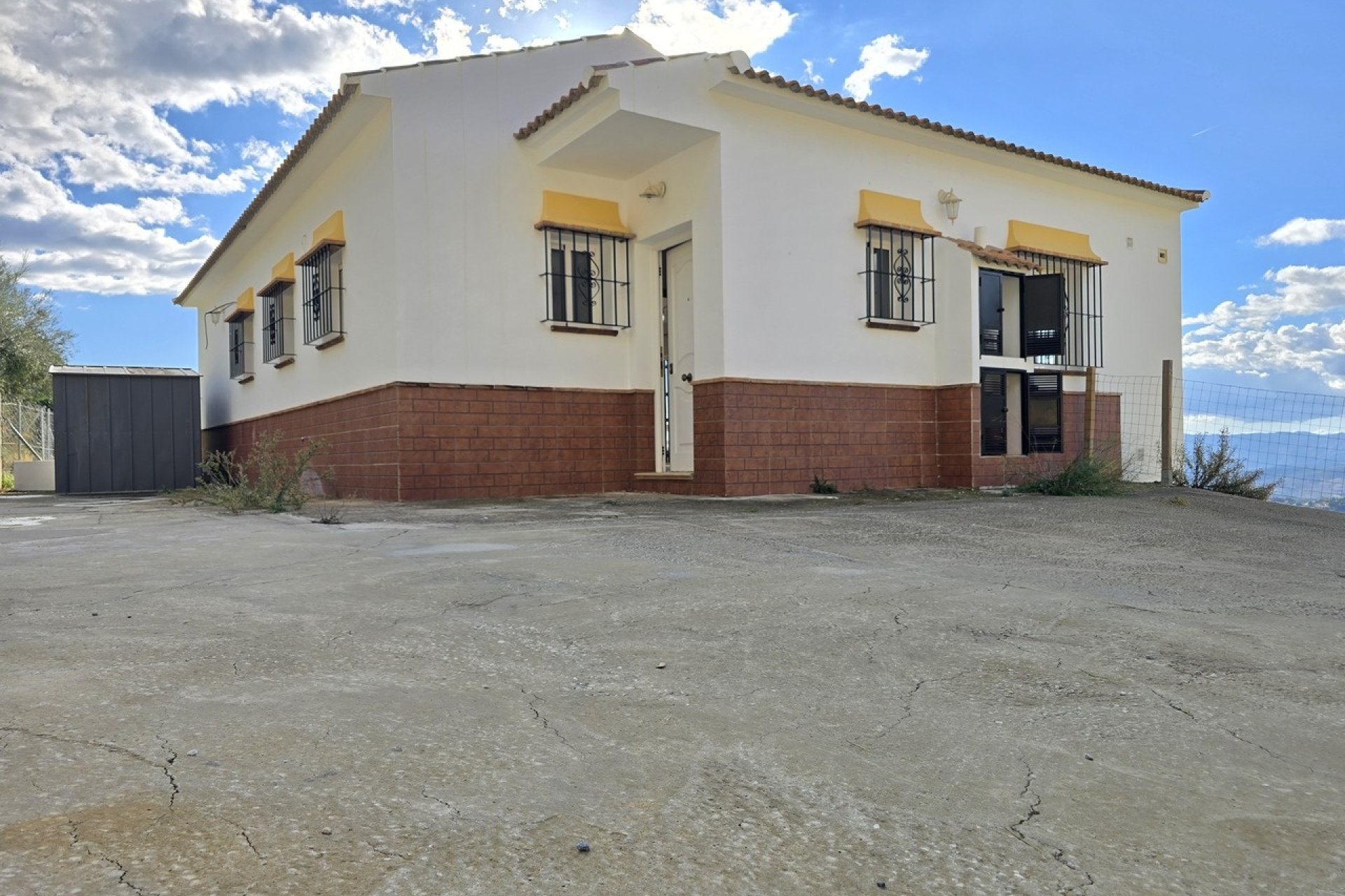 Reventa - Villa -
Alcaucín - Inland