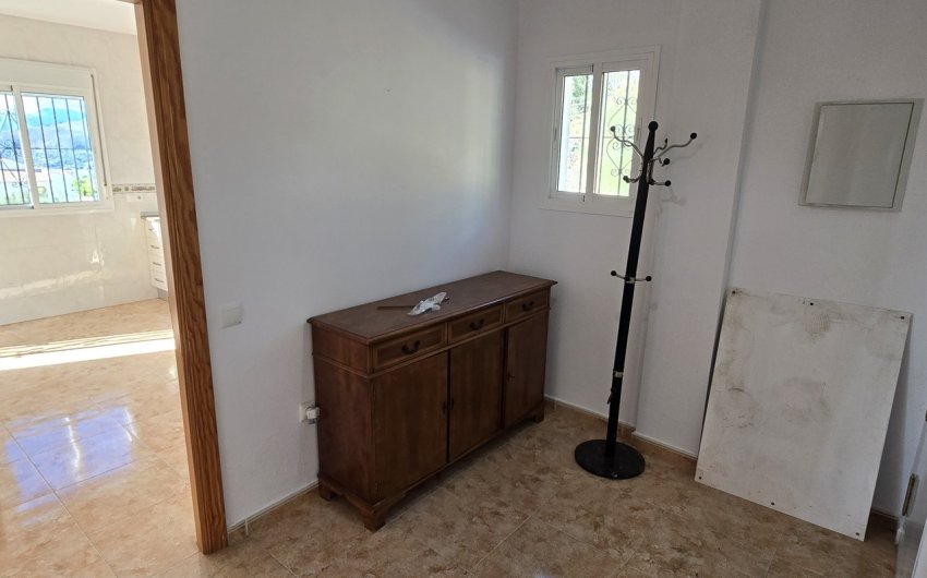 Reventa - Villa -
Alcaucín - Inland