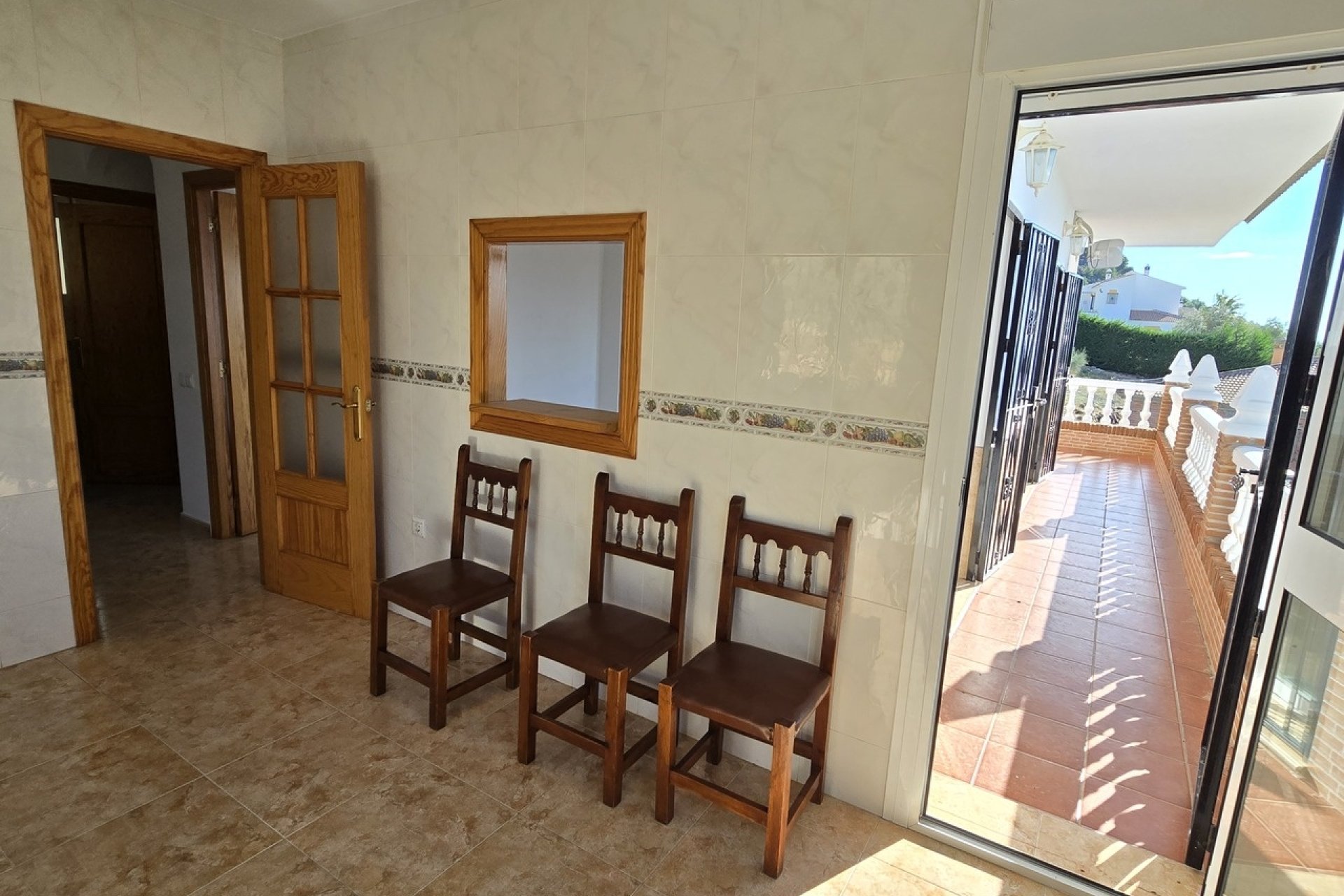 Reventa - Villa -
Alcaucín - Inland