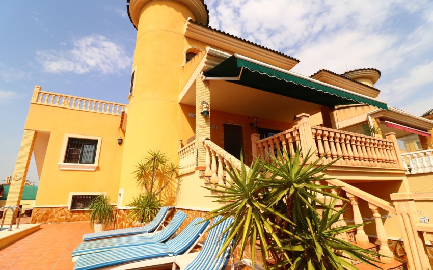 Reventa - Villa -
Algorfa - Lo Crispin