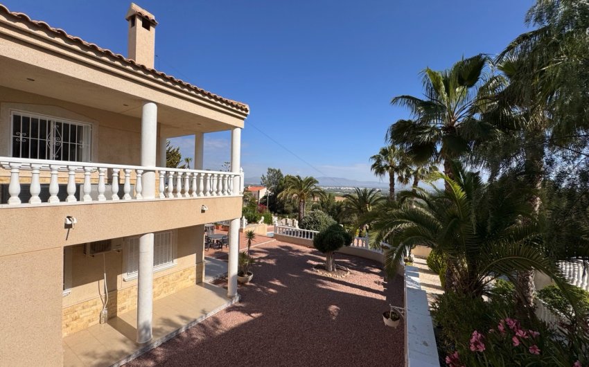Reventa - Villa -
Algorfa - Lomas de La Juliana