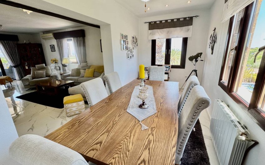 Reventa - Villa -
Algorfa - Lomas de La Juliana