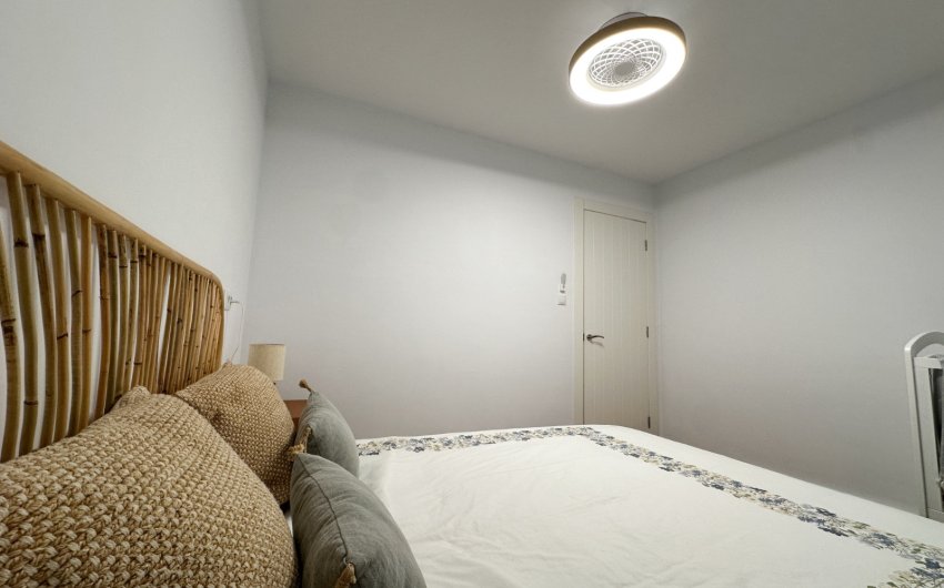 Reventa - Villa -
Alicante - Campoamor