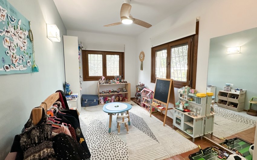 Reventa - Villa -
Alicante - Campoamor