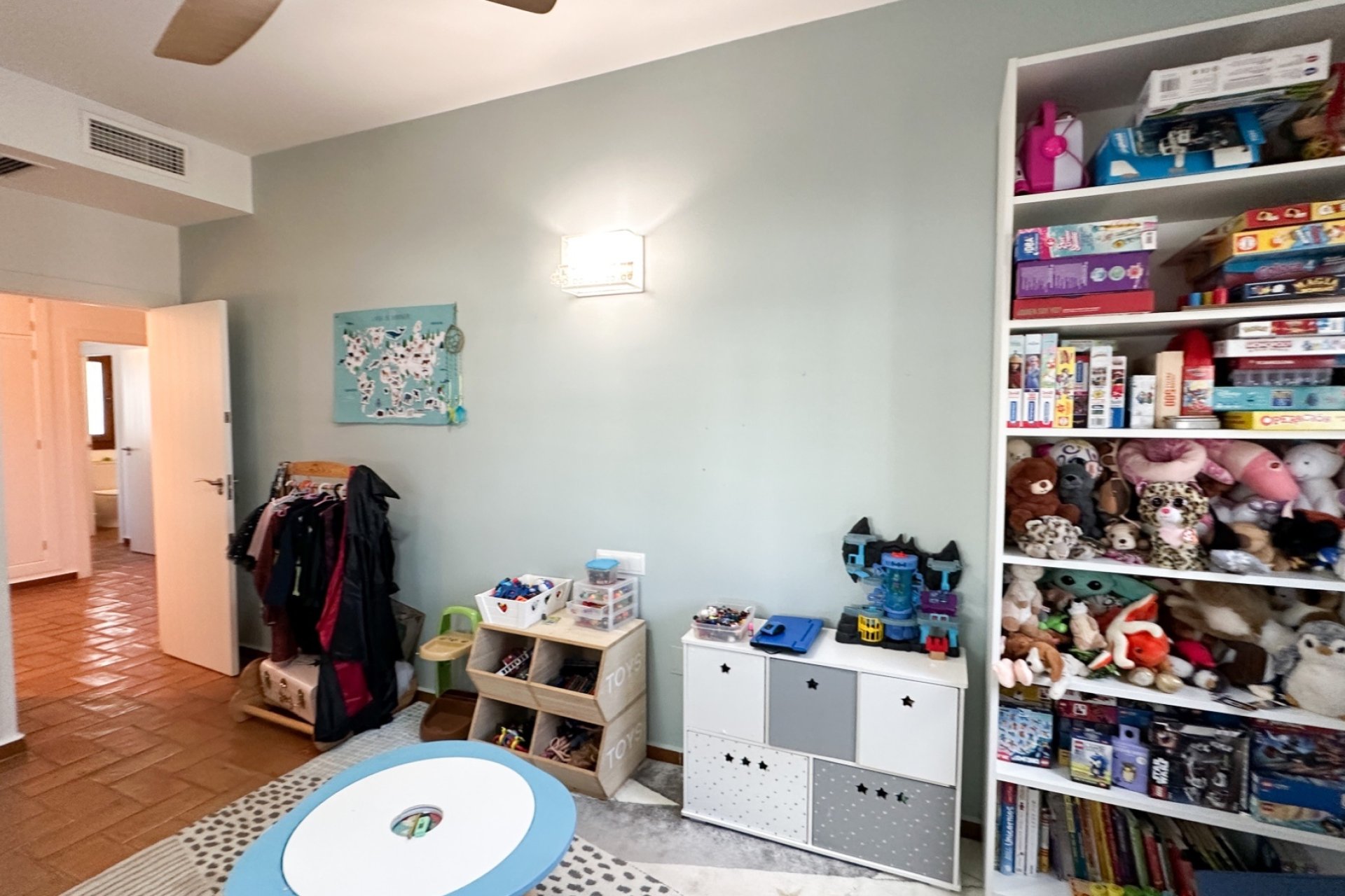 Reventa - Villa -
Alicante - Campoamor