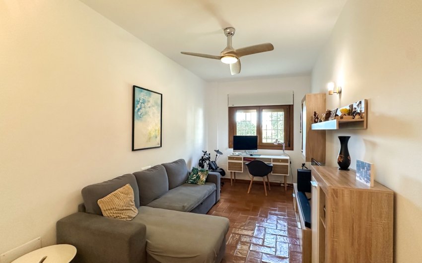 Reventa - Villa -
Alicante - Campoamor