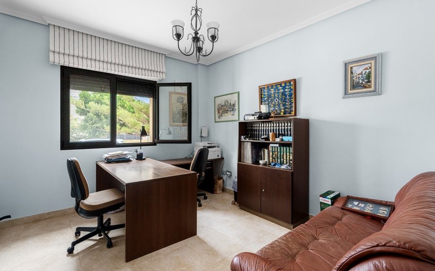 Reventa - Villa -
Alicante - Rebolledo