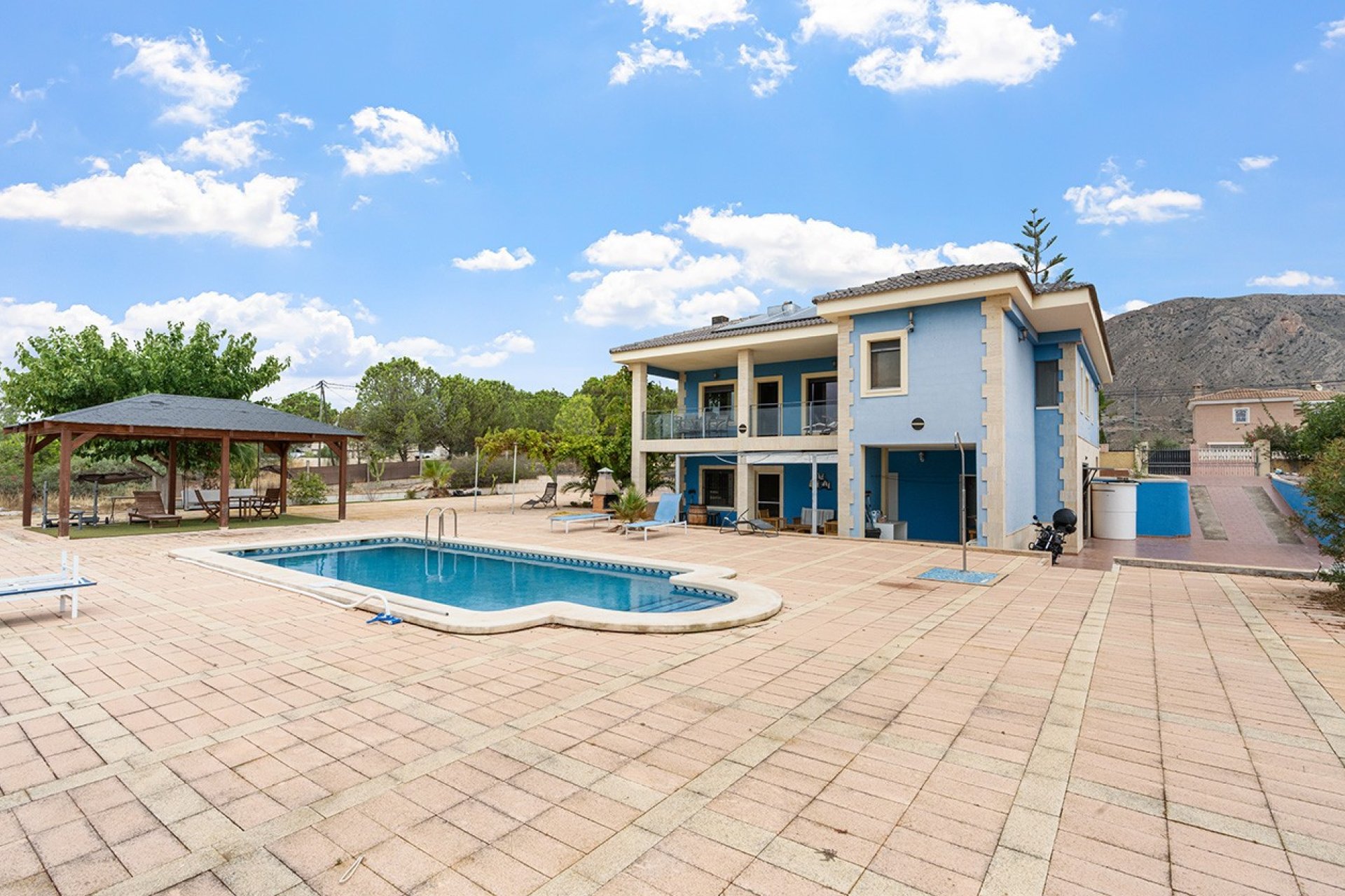 Reventa - Villa -
Alicante - Rebolledo