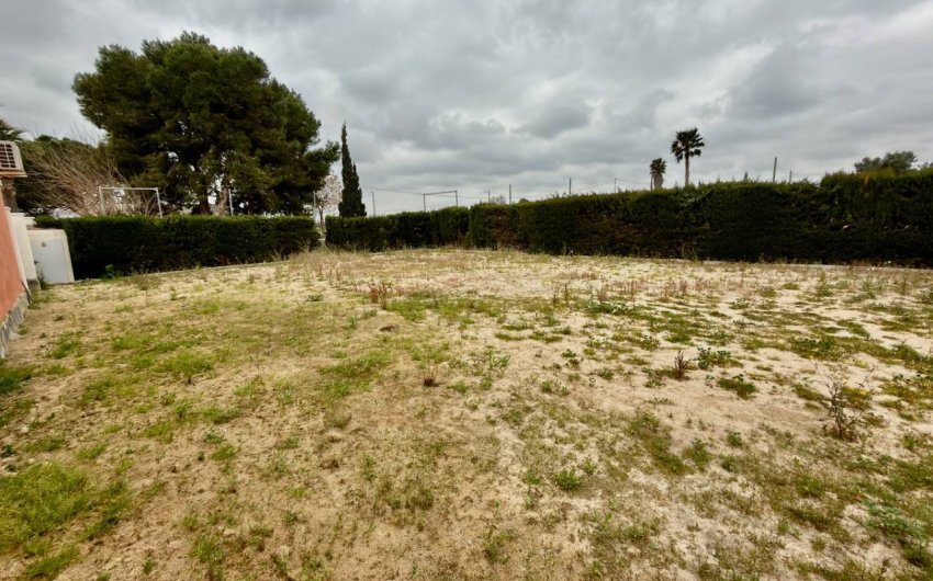 Reventa - Villa -
Almoradí - Heredades