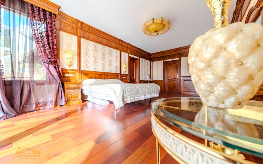 Reventa - Villa -
Altea