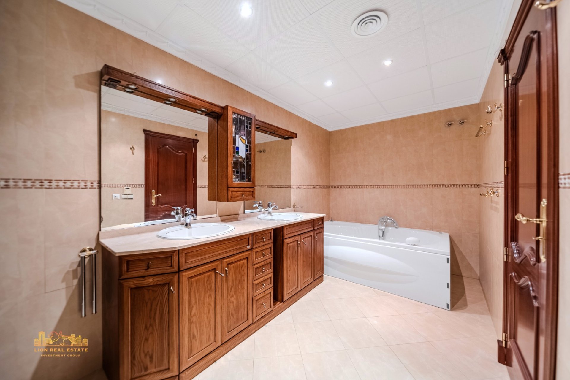 Reventa - Villa -
Altea