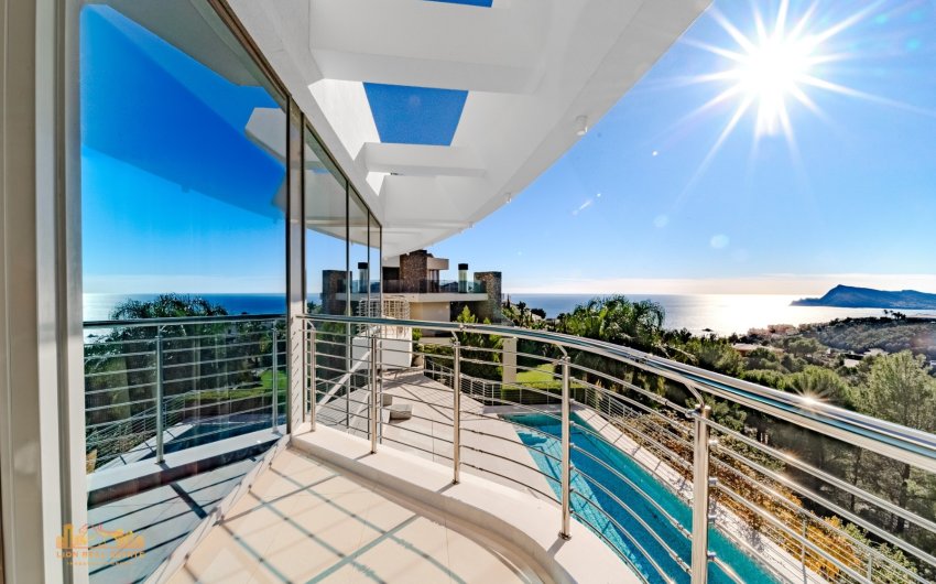 Reventa - Villa -
Altea