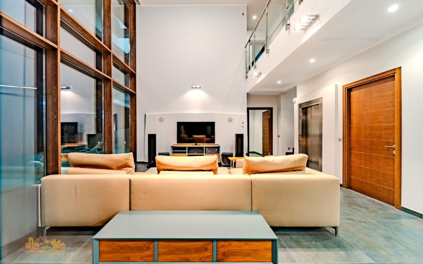 Reventa - Villa -
Altea