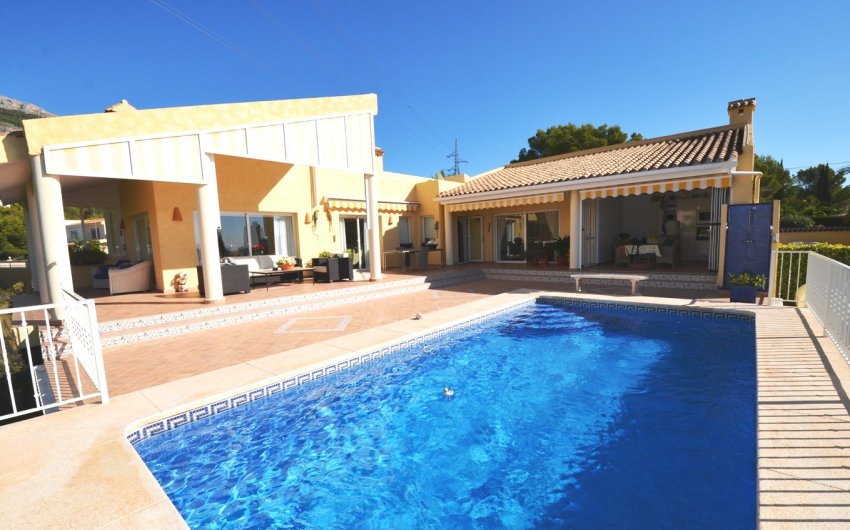 Reventa - Villa -
Altea