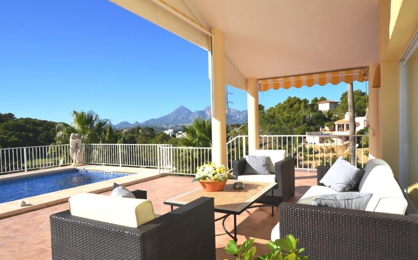 Reventa - Villa -
Altea