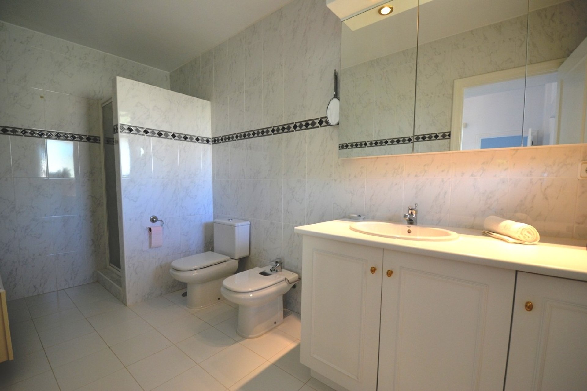 Reventa - Villa -
Altea