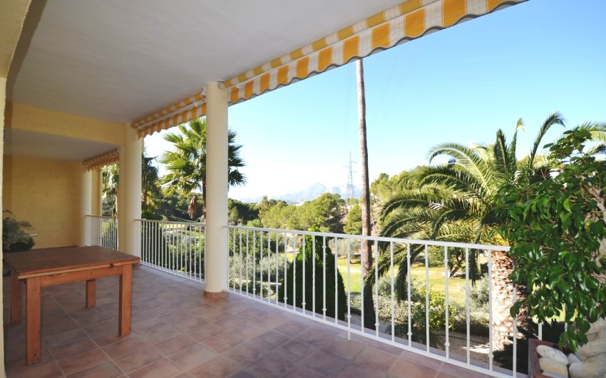 Reventa - Villa -
Altea