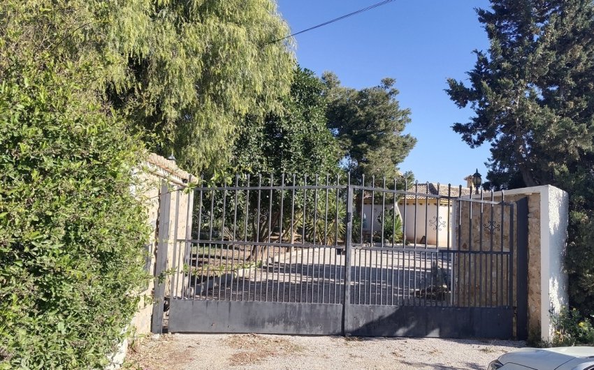 Reventa - Villa -
Avileses - Inland