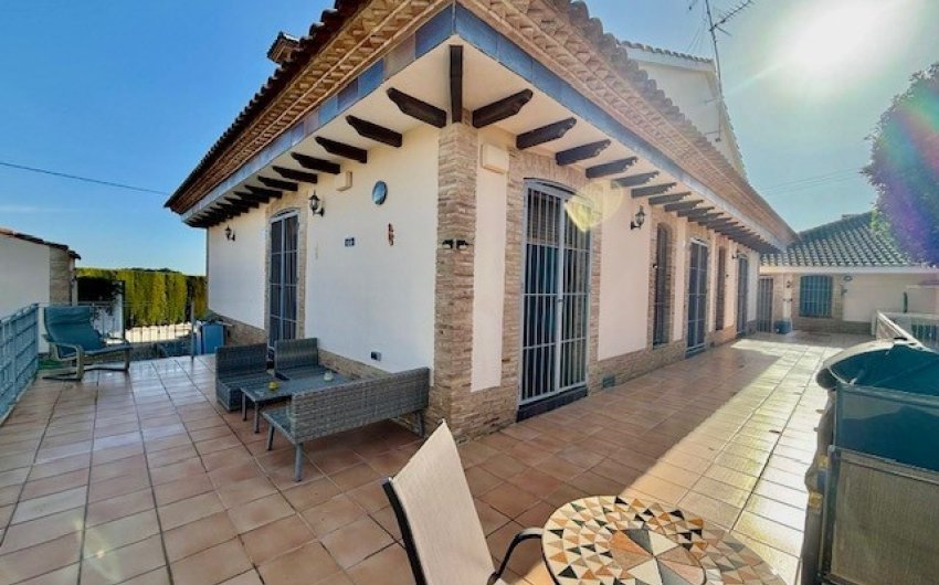 Reventa - Villa -
Avileses - Inland