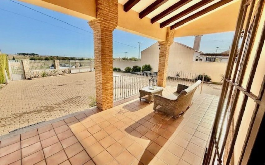 Reventa - Villa -
Avileses - Inland