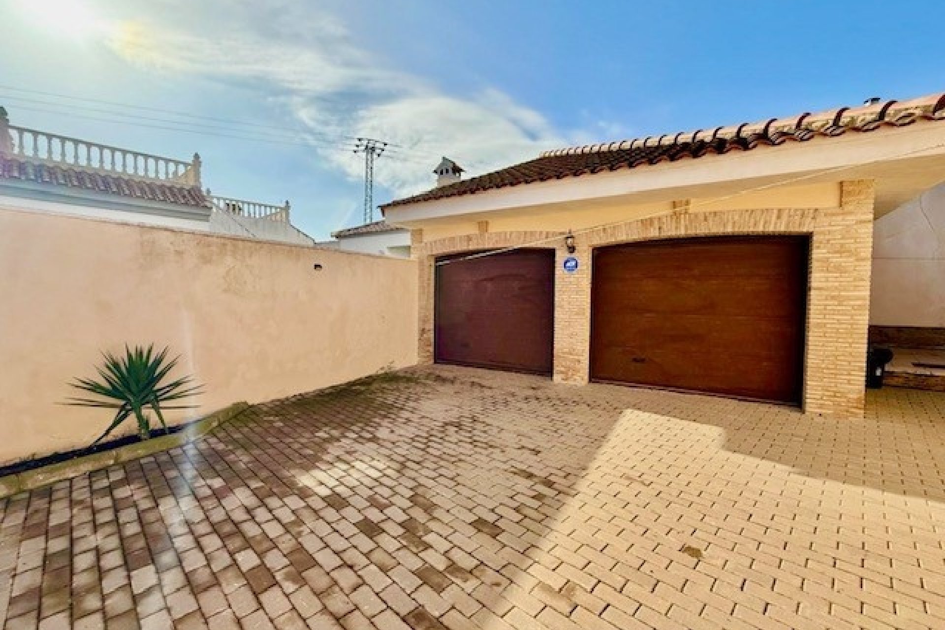 Reventa - Villa -
Avileses - Inland