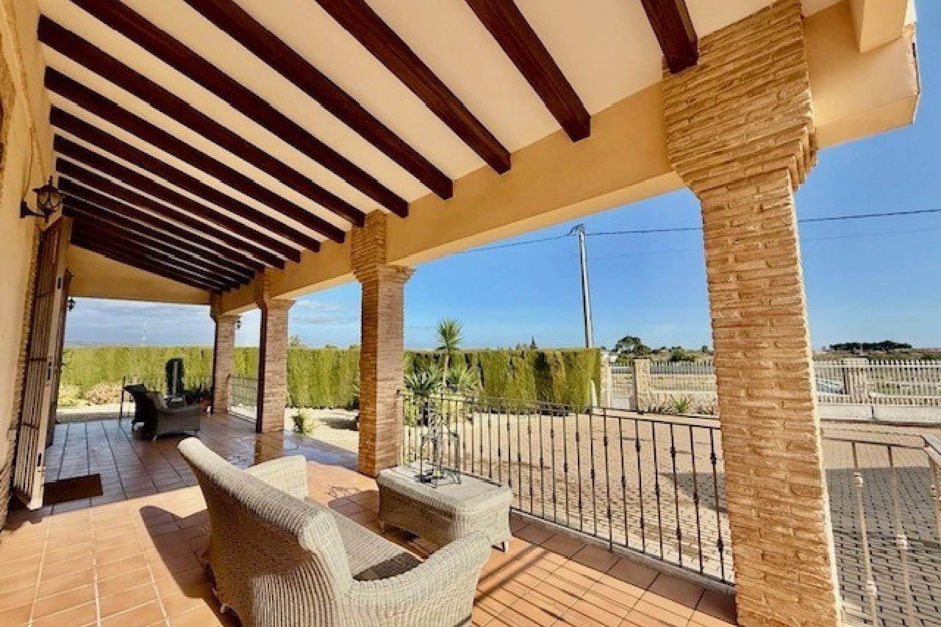 Reventa - Villa -
Avileses - Inland