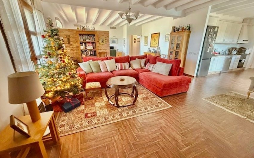 Reventa - Villa -
Avileses - Inland