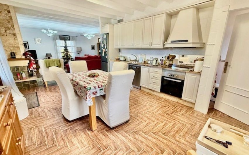 Reventa - Villa -
Avileses - Inland