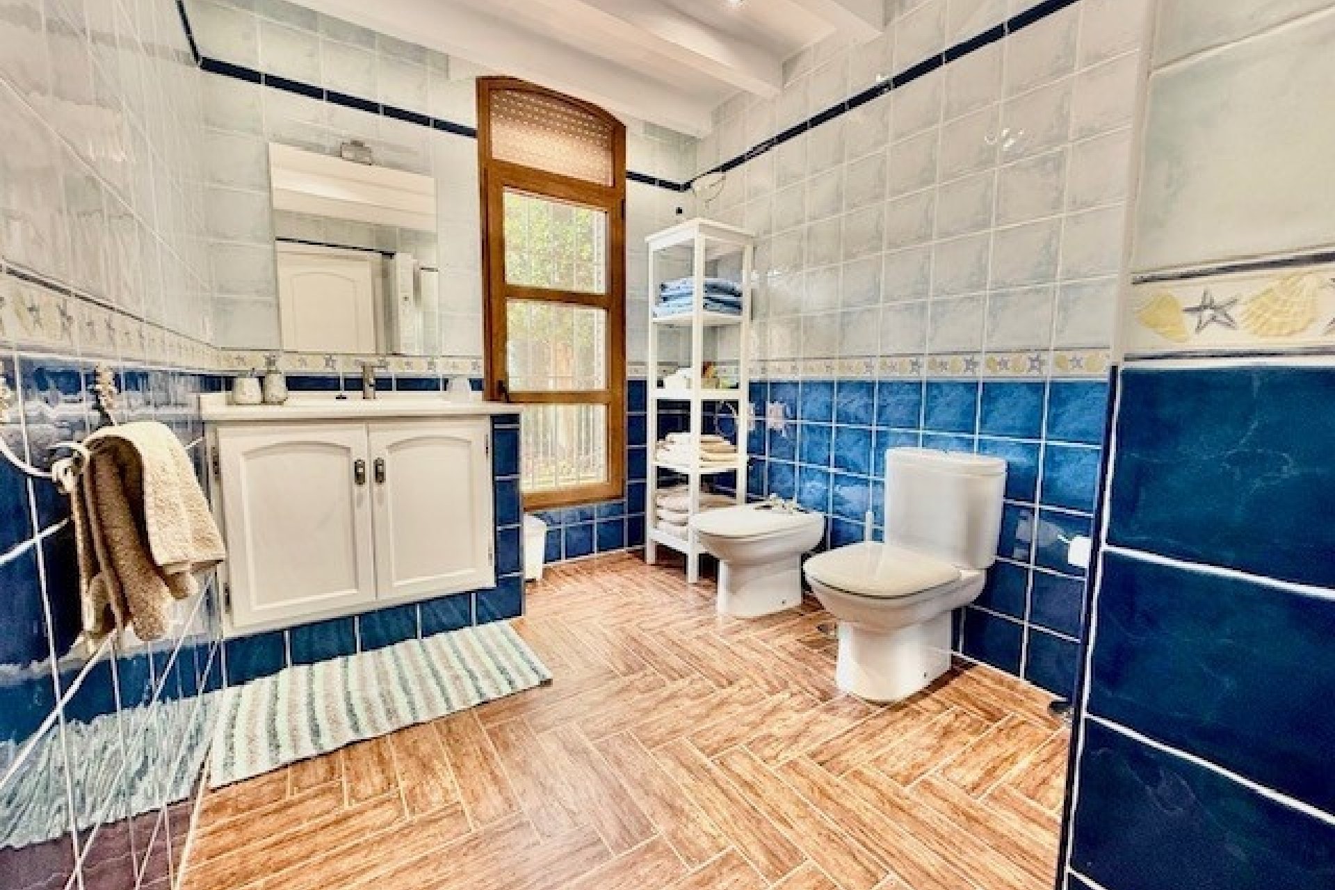 Reventa - Villa -
Avileses - Inland