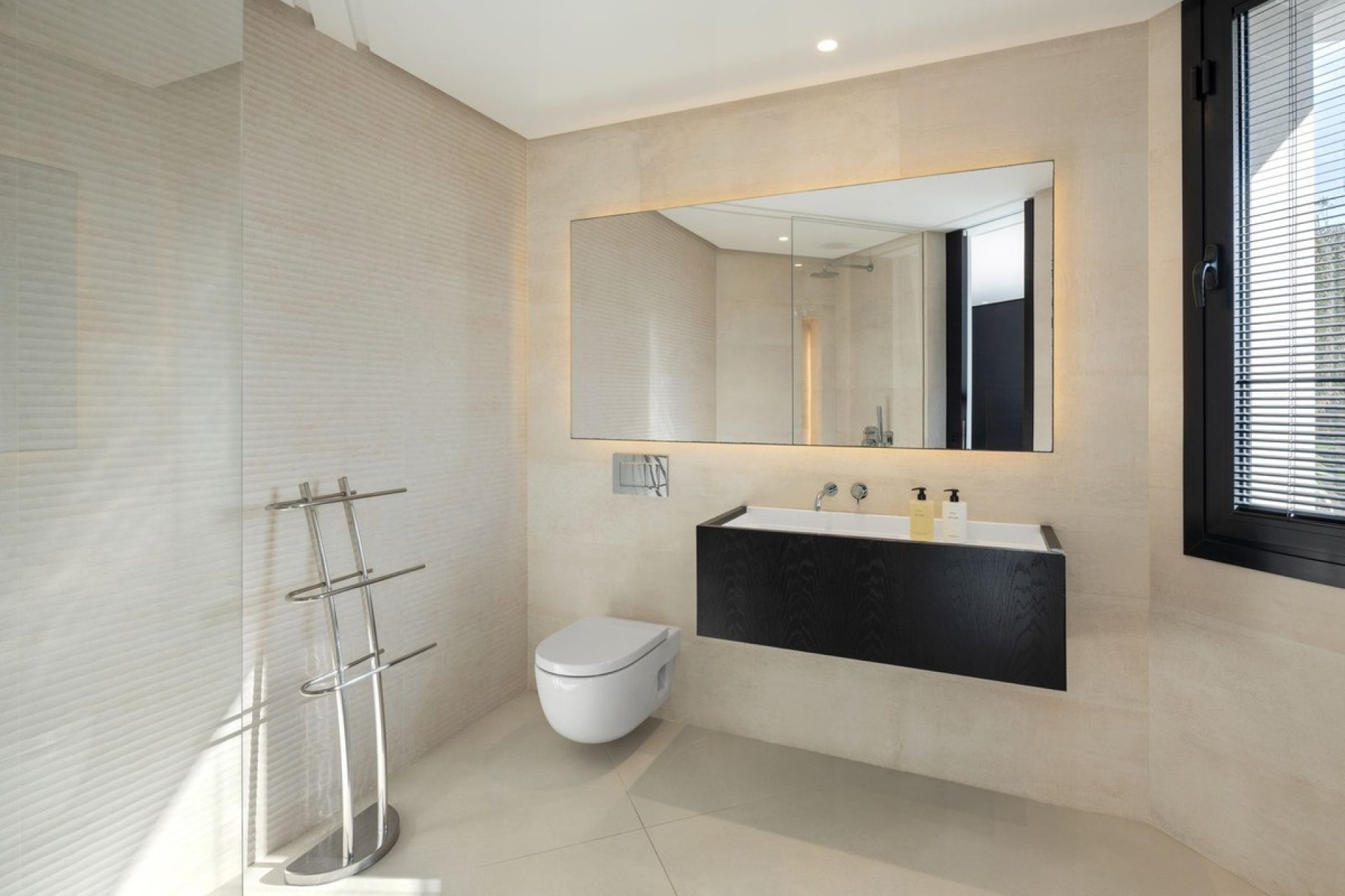 Reventa - Villa -
Benahavís - Costa del Sol