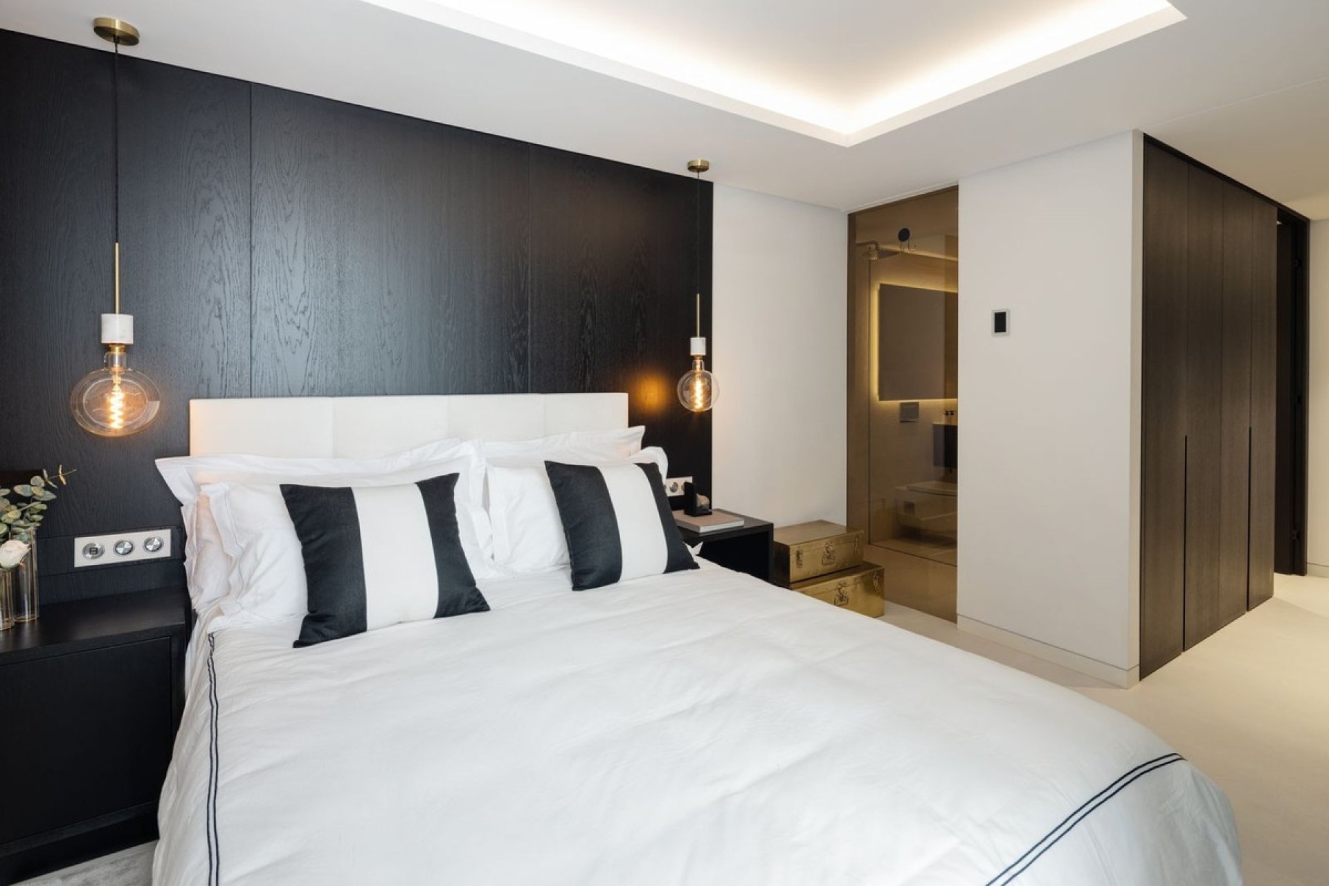 Reventa - Villa -
Benahavís - Costa del Sol