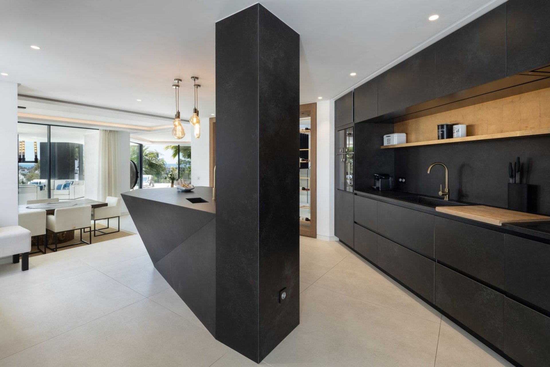 Reventa - Villa -
Benahavís - Costa del Sol