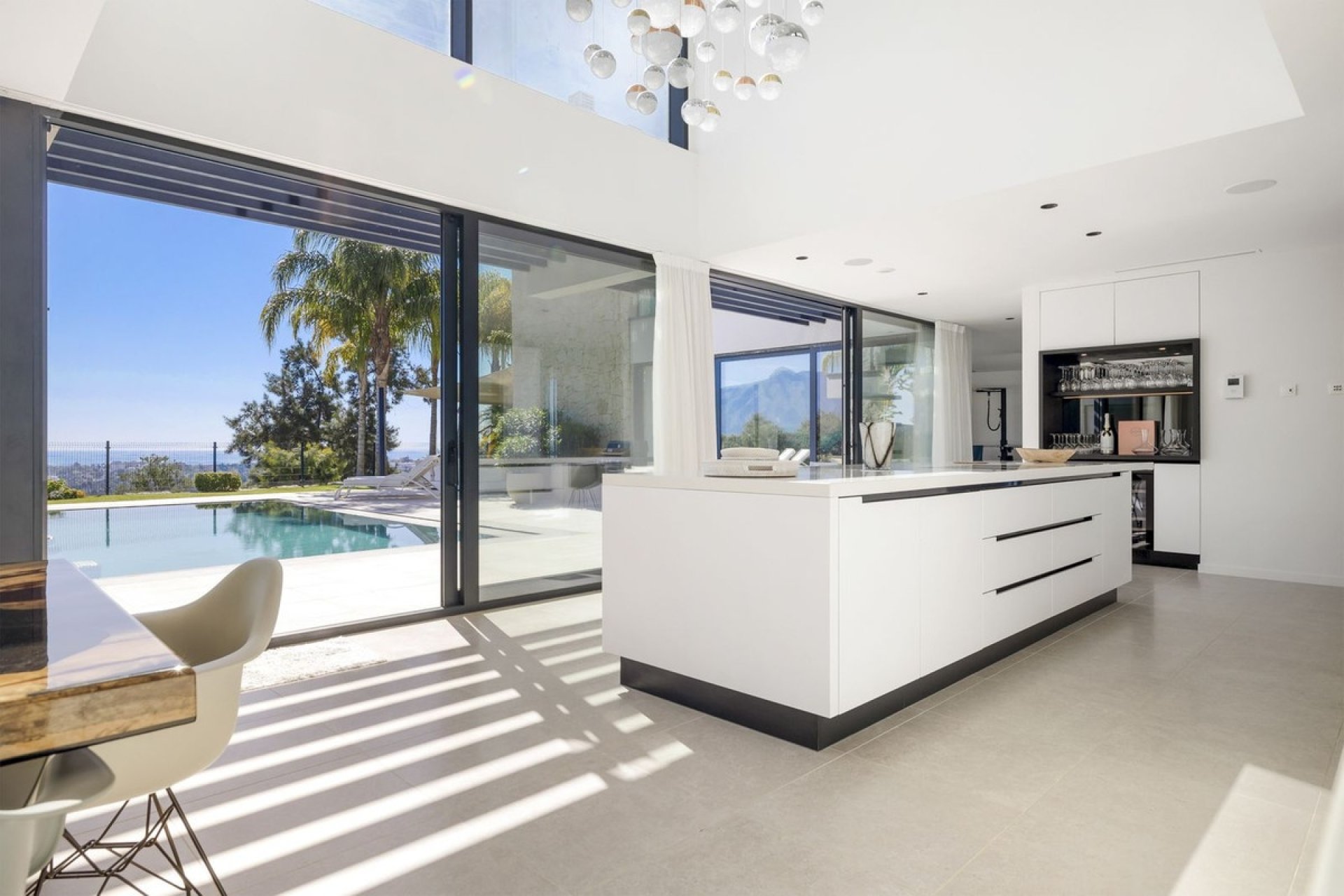 Reventa - Villa -
Benahavís - Costa del Sol