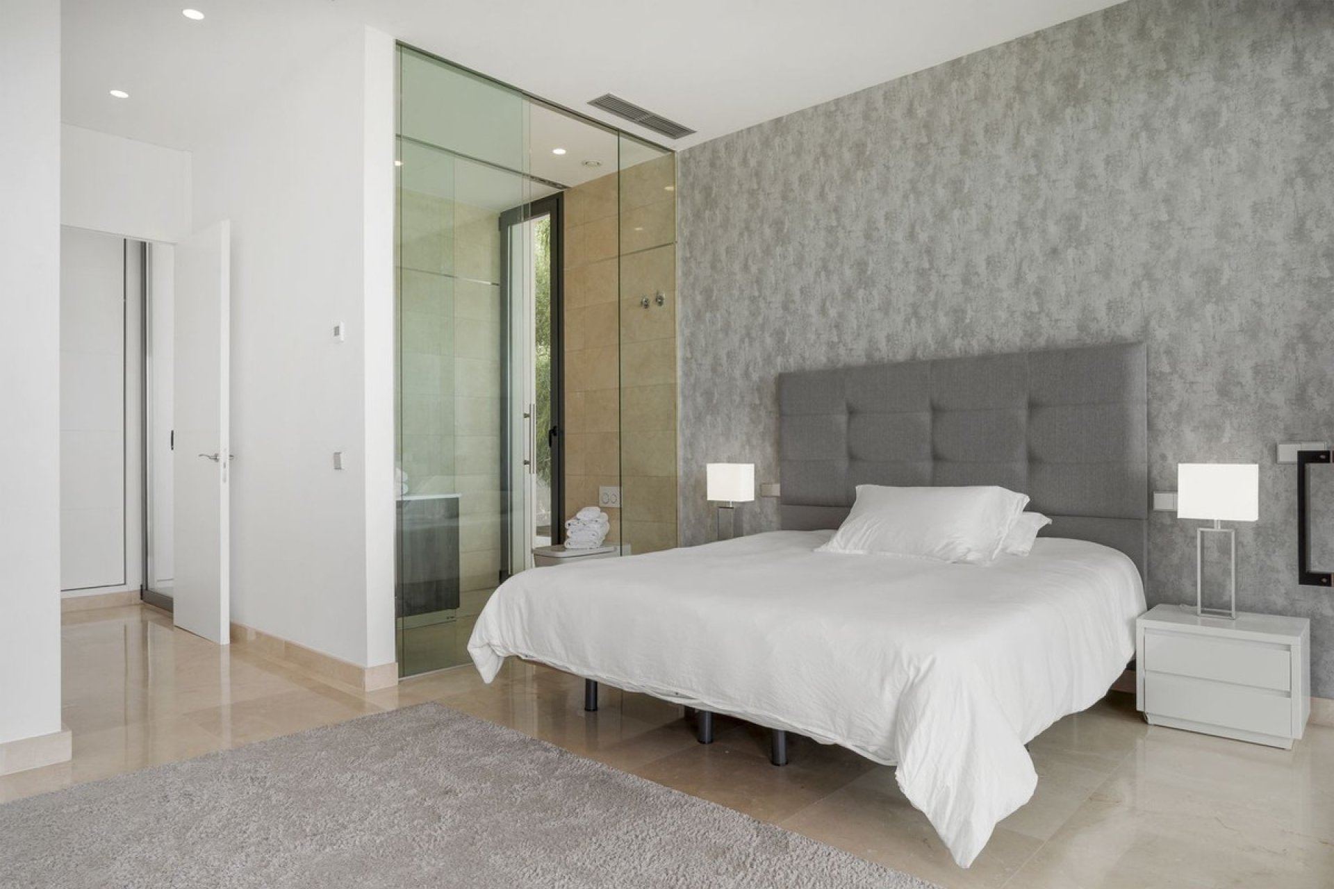 Reventa - Villa -
Benahavís - Costa del Sol