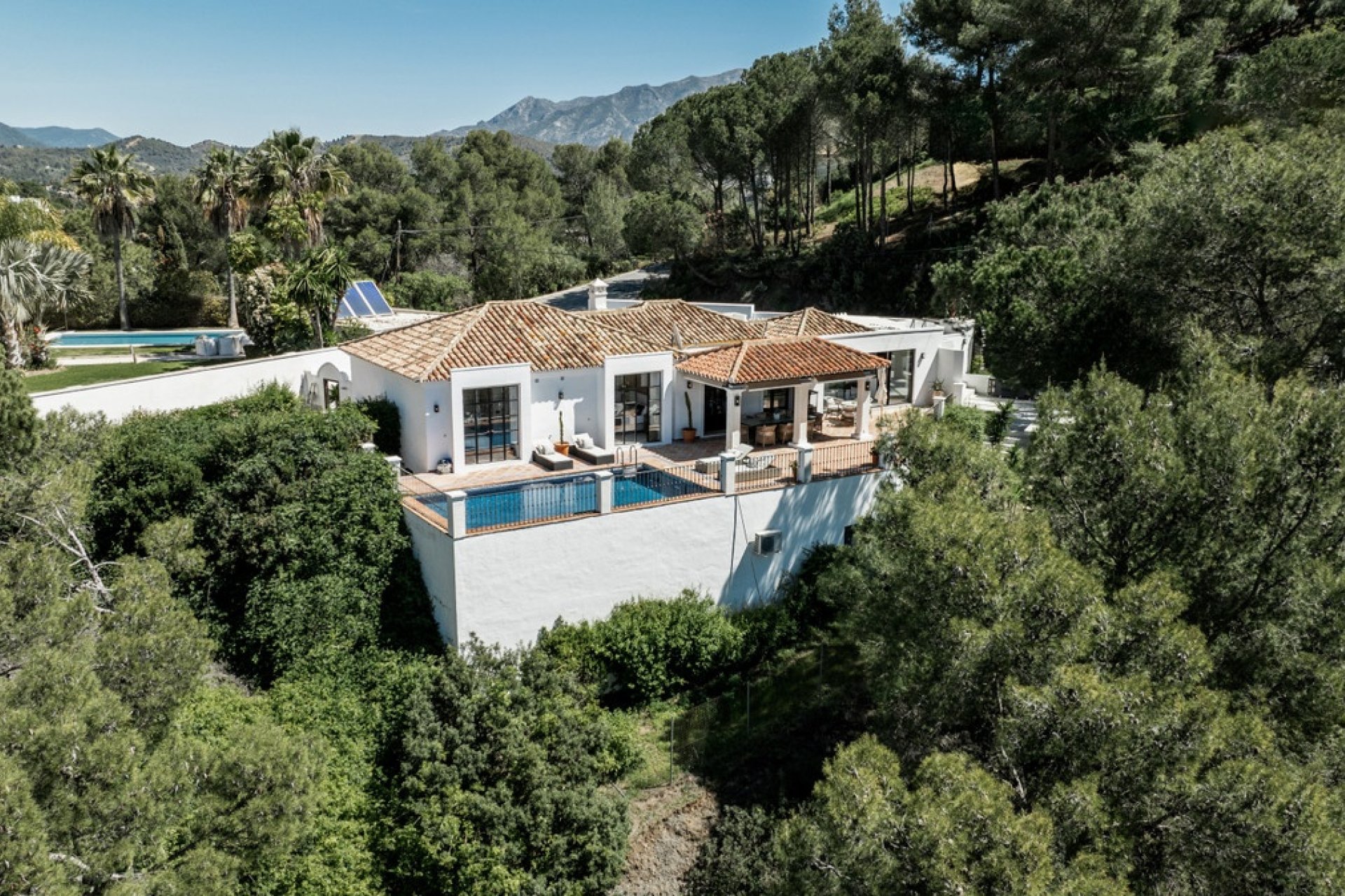 Reventa - Villa -
Benahavís - Costa del Sol