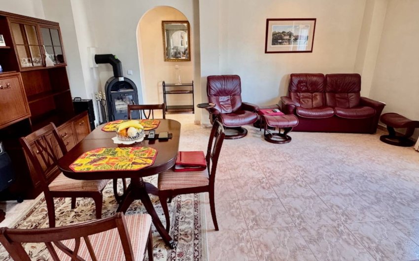 Reventa - Villa -
Benferri