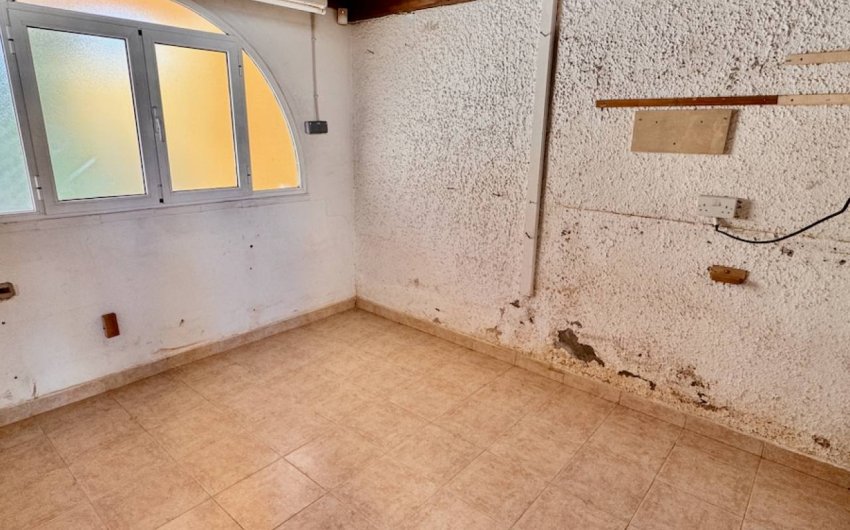 Reventa - Villa -
Benferri