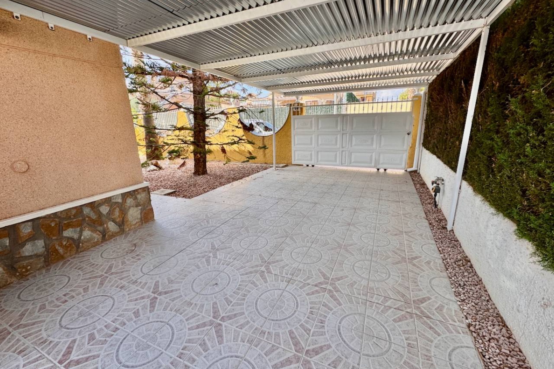 Reventa - Villa -
Benferri