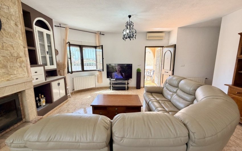 Reventa - Villa -
Benijofar - Costa Blanca