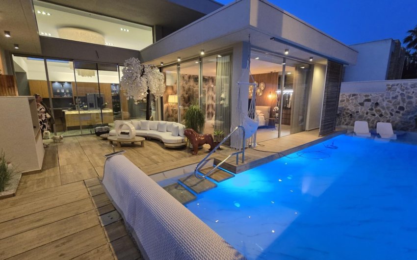 Reventa - Villa -
Benijofar - Costa Blanca