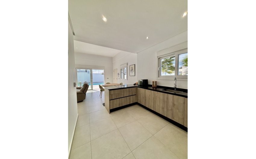 Reventa - Villa -
Benijofar - Costa Blanca