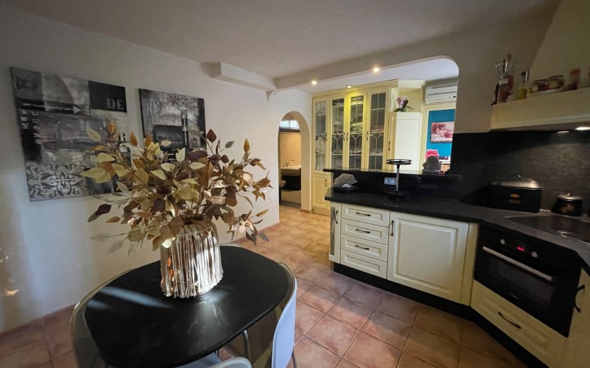 Reventa - Villa -
Benijofar - Costa Blanca