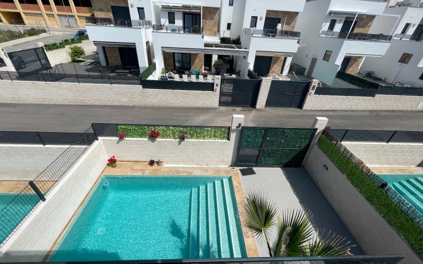 Reventa - Villa -
Benijofar - Costa Blanca