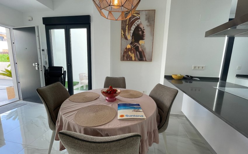 Reventa - Villa -
Benijofar - Costa Blanca