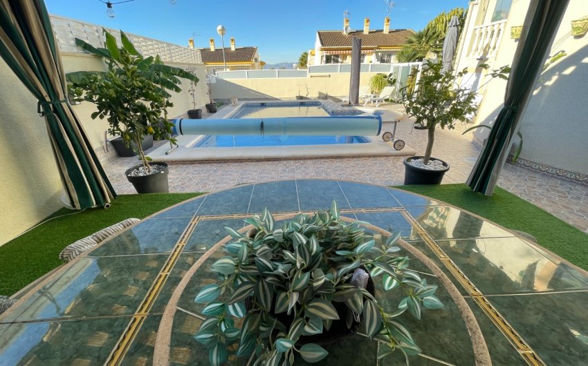 Reventa - Villa -
Benijofar - Costa Blanca