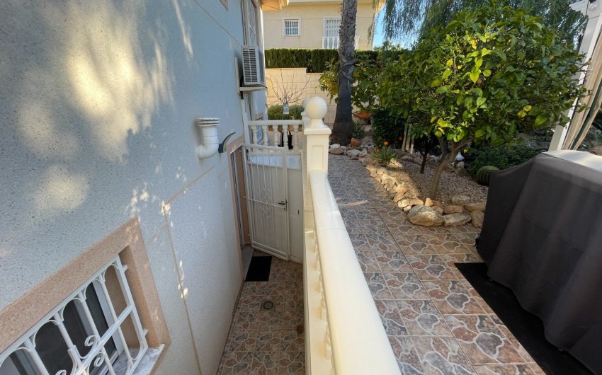 Reventa - Villa -
Benijofar - Costa Blanca